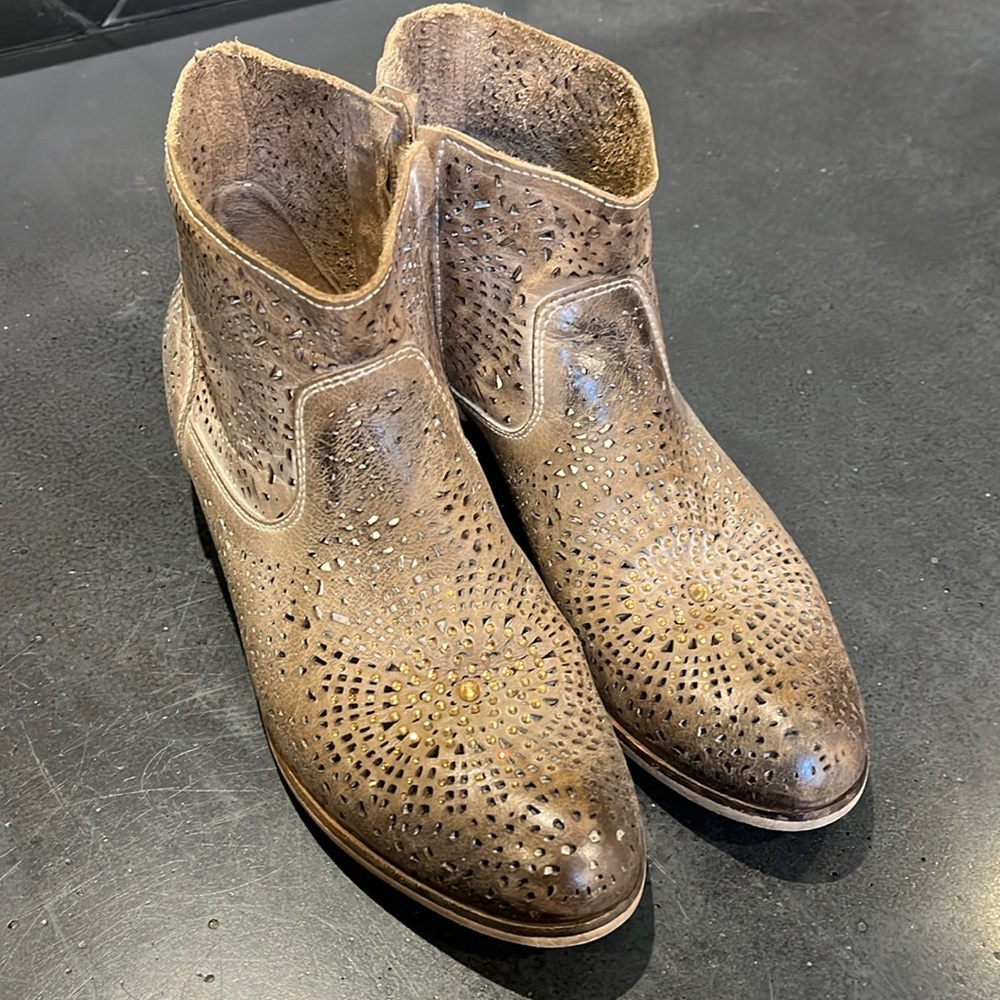 Women’s ankle boots. Made/purchased in Italy. Cutout details and gold stones.